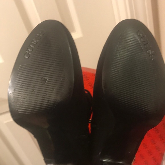 GUESS Size 8M - Picture 5 of 6